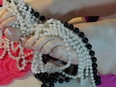 apetitecutie - female with black hair and  small tits webcam at ImLive