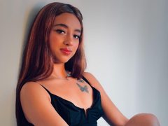 Ari_Rousse from ImLive