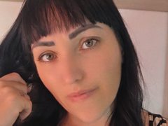 Ariana - female with brown hair and  small tits webcam at ImLive