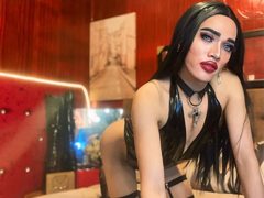 ArianaGrindr - blond shemale webcam at xLoveCam