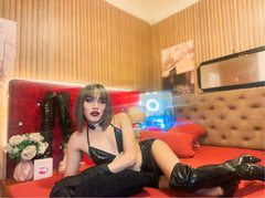 ArianaGrindr - blond shemale webcam at xLoveCam