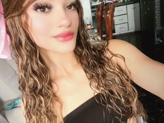 Arianaa_Rose from ImLive
