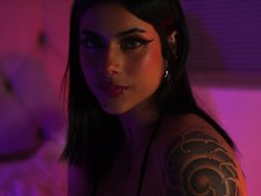 ScarlettJones_ - female with black hair webcam at ImLive