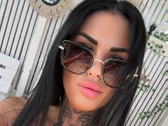 AshleyDaemon - female with black hair and  big tits webcam at LiveJasmin