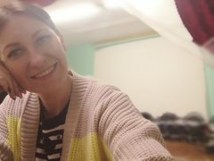 AshleyXHoney - blond female with  small tits webcam at xLoveCam