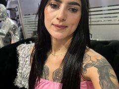 Ashley_Scott - female with black hair webcam at ImLive