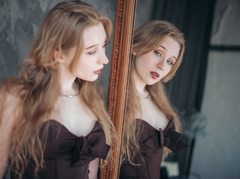 AstraMluse - blond female webcam at ImLive