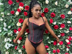 AuraDecket - female with black hair webcam at LiveJasmin