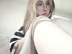 Aurora_Joy - female webcam at ImLive