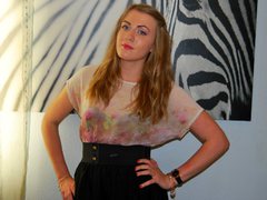 AveryHoney - blond female with  big tits webcam at ImLive