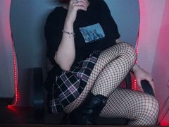 Ayumi_21 - female with brown hair and  small tits webcam at ImLive