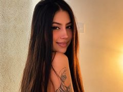 Babeangel - female with brown hair webcam at ImLive