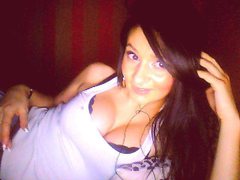 BabyBoooLove - female with brown hair and  small tits webcam at ImLive