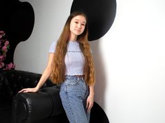 BarbaraSheldon - female with brown hair and  big tits webcam at LiveJasmin