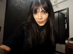 BEETLEJUICE - female with black hair webcam at ImLive