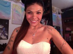 BEETLEJUICE - female with black hair webcam at ImLive