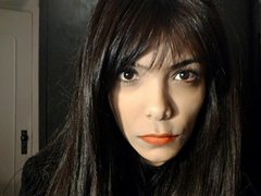 BEETLEJUICE - female with black hair webcam at ImLive