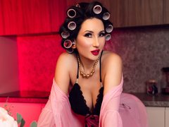 BeckyShine - female with black hair webcam at LiveJasmin