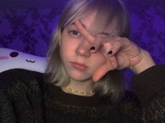 BekaHernandezer - blond female with  small tits webcam at ImLive