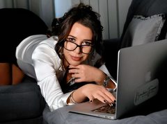 BelleHellen from ImLive