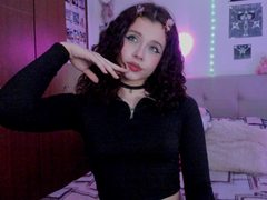 Berrylicious_ - female with red hair and  small tits webcam at ImLive