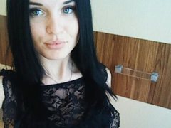 AlinaCherry - female with black hair webcam at LiveJasmin