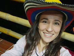 Blonde_Sia from ImLive