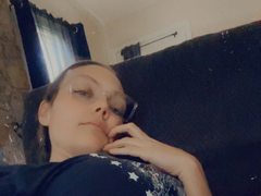 Blownout_Barbie - blond female with  big tits webcam at ImLive