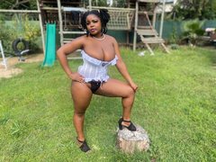 BootyliciousBustyxx - female with black hair and  big tits webcam at ImLive