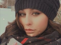 NatalinaMua - blond female webcam at xLoveCam
