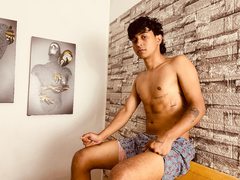 bracth1 - male webcam at ImLive