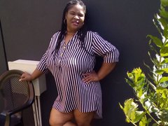 bustylonaxxx44Play - female with black hair and  big tits webcam at ImLive