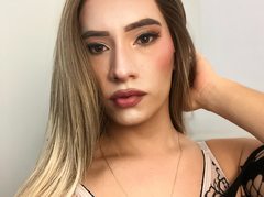 CamiNieves from LiveJasmin