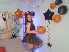 CamilaGomez from xLoveCam