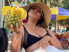 CamilaWilder - female with black hair webcam at ImLive