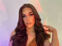 CamilaPreaty - shemale with brown hair webcam at xLoveCam