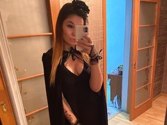CarolinaCollins - female with black hair webcam at LiveJasmin