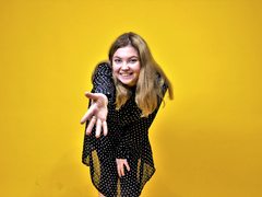 CarolineClark - female with red hair webcam at ImLive