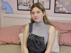 CarolineClark from ImLive