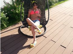 CataleyaMorena - female with black hair and  big tits webcam at ImLive