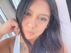 Catalina33742 - female webcam at ImLive