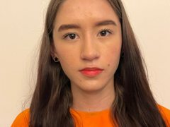 Catalinamml - female with brown hair webcam at ImLive