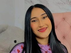 camilawood1 - female webcam at ImLive