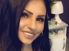 VanessaLogan - female with black hair webcam at ImLive