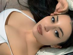 CellineStar - female with brown hair and  small tits webcam at ImLive