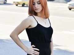 CerryCaramel - female with brown hair and  small tits webcam at ImLive