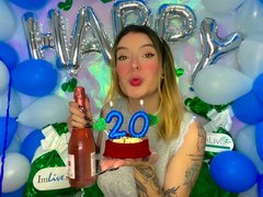 OnlyMeChanel - female with red hair webcam at ImLive