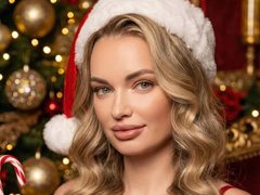 WildBerryy - female webcam at xLoveCam