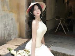 Cherrybaby018 - female with black hair and  big tits webcam at ImLive