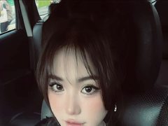ChinhleeBaby - female webcam at ImLive
